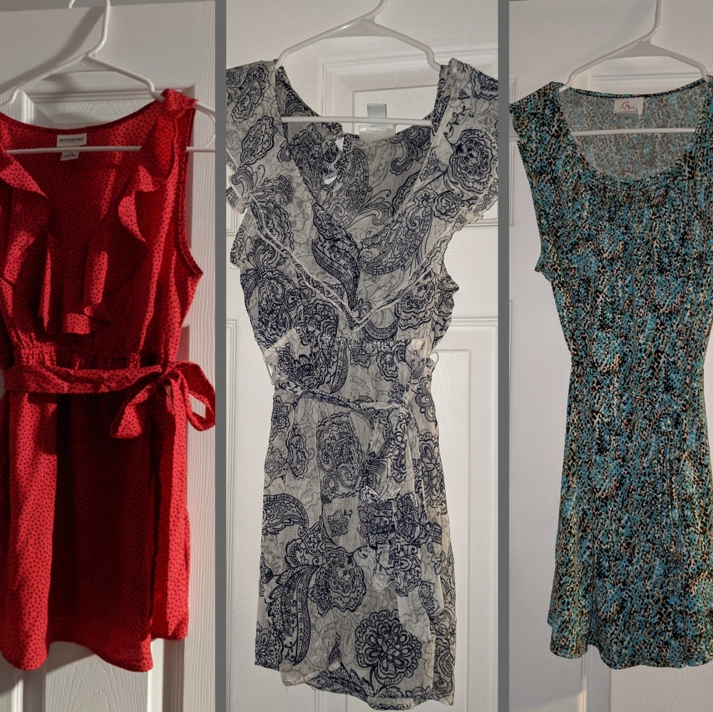 Sleeveless Maternity Top Lot (3) size Medium